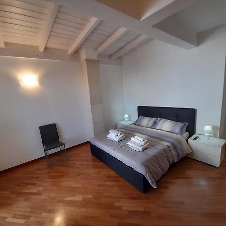 Dimora Emilia Apartment Лече Екстериор снимка