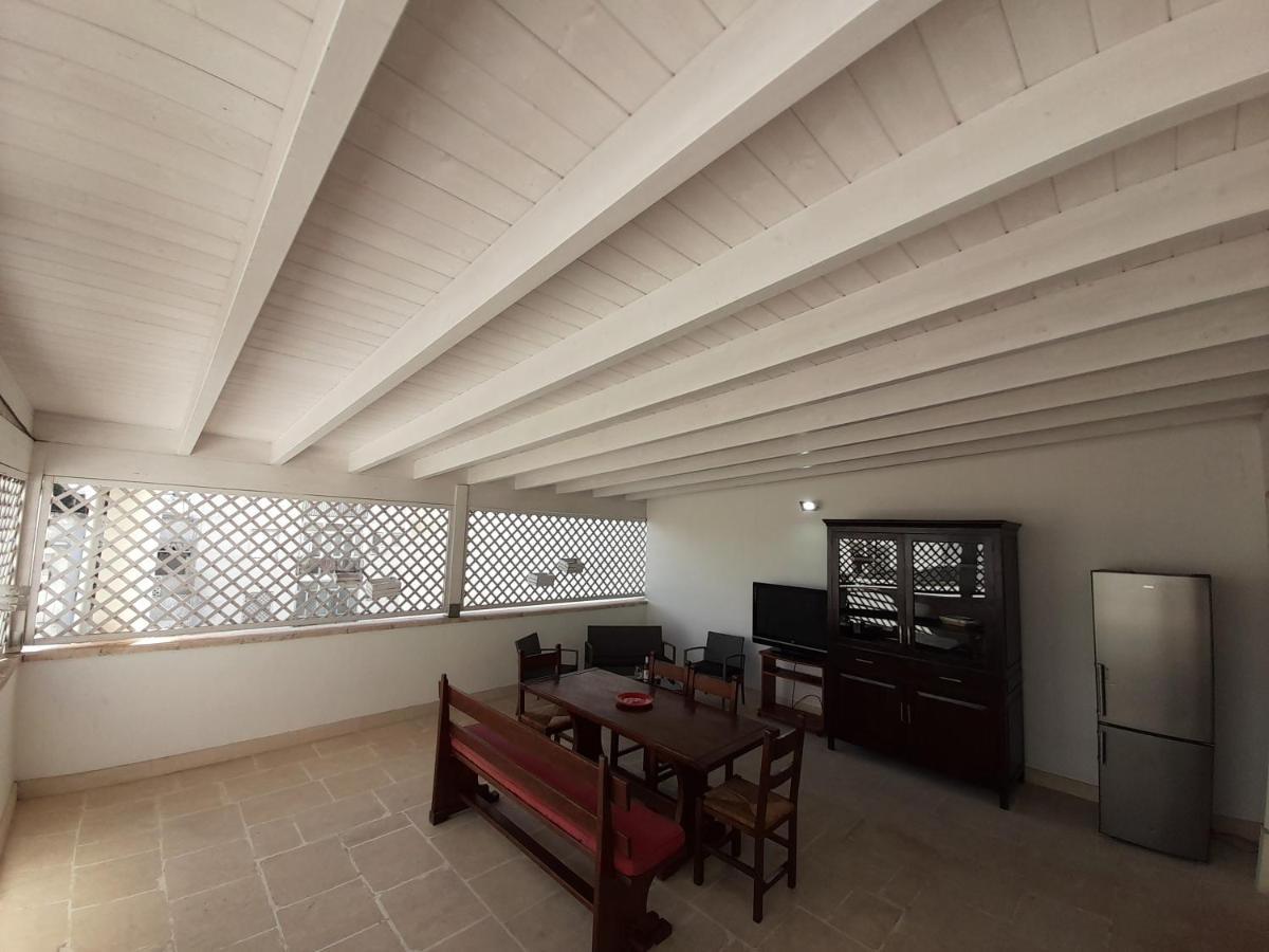 Dimora Emilia Apartment Лече Екстериор снимка
