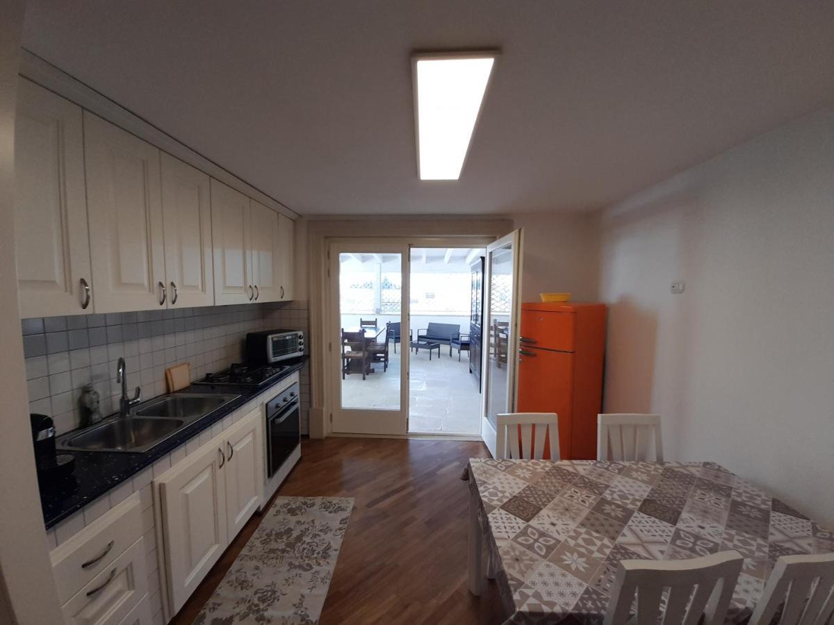 Dimora Emilia Apartment Лече Екстериор снимка