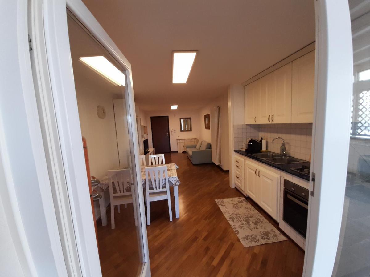 Dimora Emilia Apartment Лече Екстериор снимка