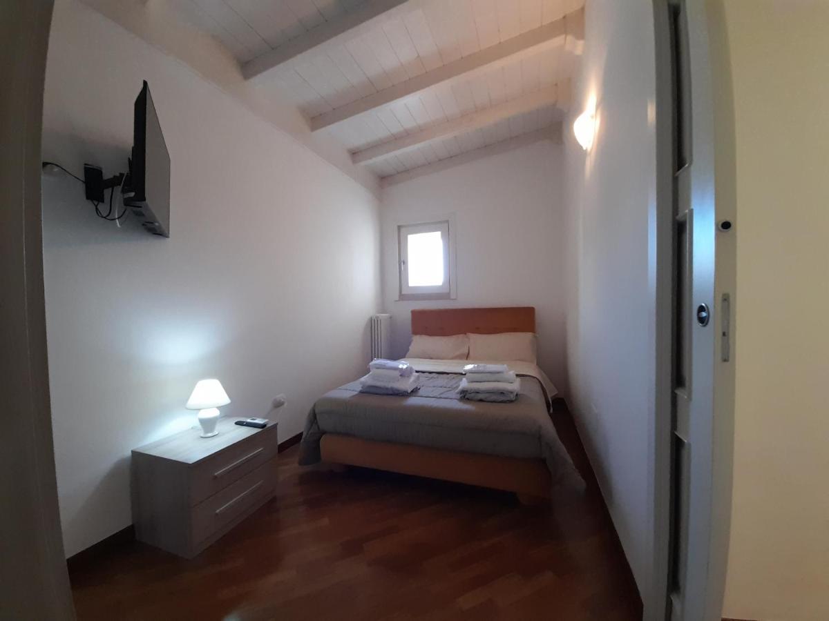 Dimora Emilia Apartment Лече Екстериор снимка