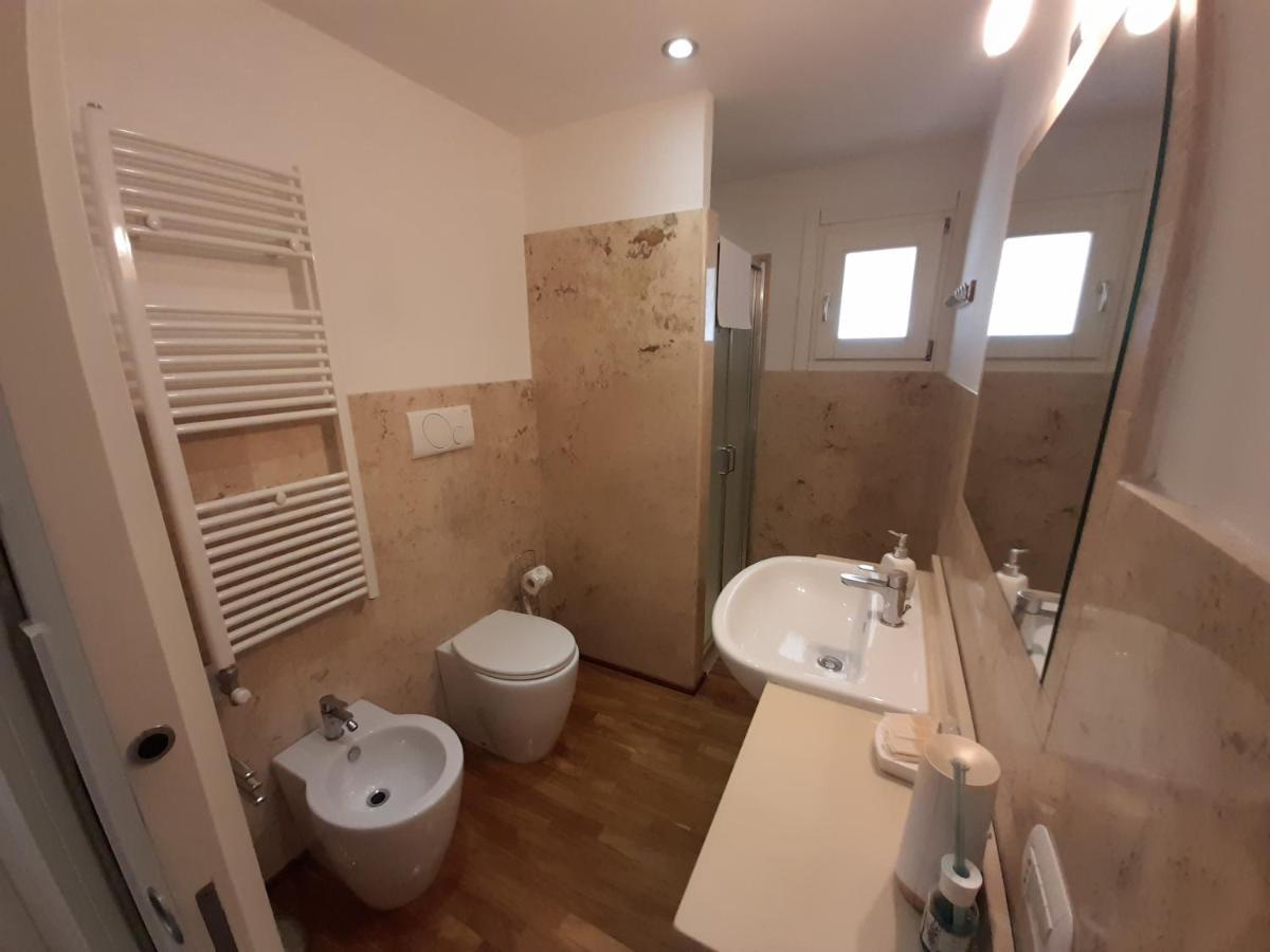 Dimora Emilia Apartment Лече Екстериор снимка