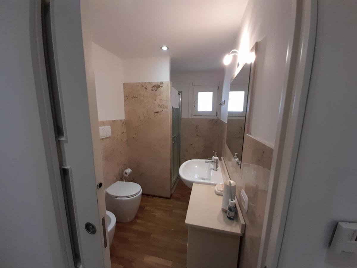 Dimora Emilia Apartment Лече Екстериор снимка