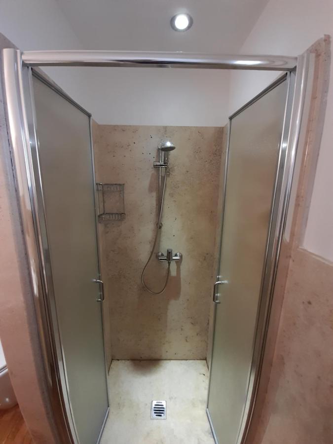Dimora Emilia Apartment Лече Екстериор снимка