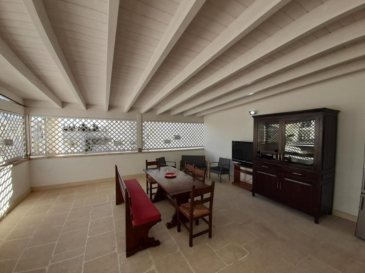 Dimora Emilia Apartment Лече Екстериор снимка